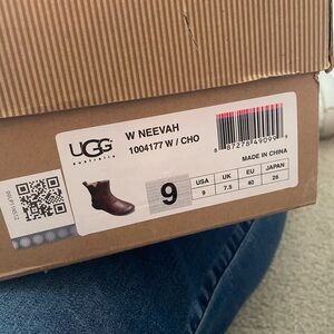 UGG Nevah Leather Boots in Rich Brown